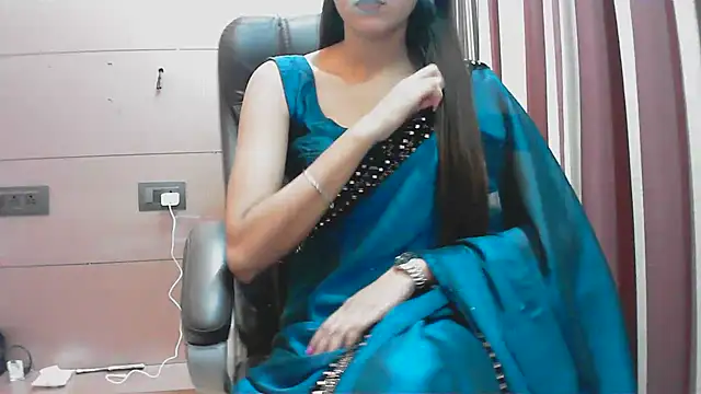 Snapshot of collage_hoty chatting on 13, 9, 2025 collage hoty online show from 13, 9, 2025