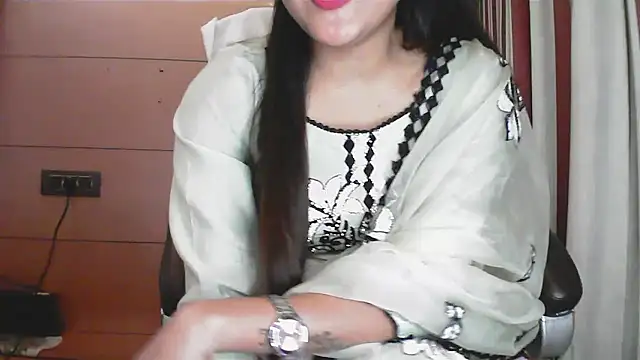 Snapshot of collage_hoty chatting on 15, 1, 2026 collage hoty online show from 15, 1, 2026