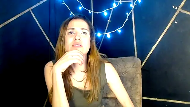 camilawm19 online show from 2, 4, 2026