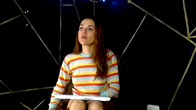 camilawm19 online show from 12, 4, 2026