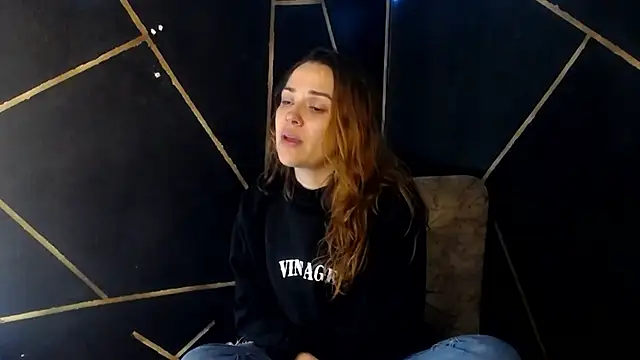 camilawm19 online show from 9, 4, 2026