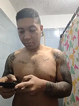 Morenocosta12 online show from 5, 11, 2025