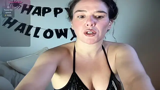 MilkyHoneyLullabies online show from 31, 10, 2025