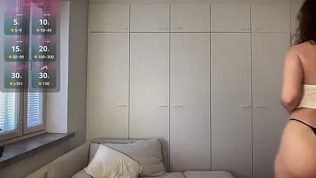 MilkyHoneyLullabies online show from 27, 4, 2026