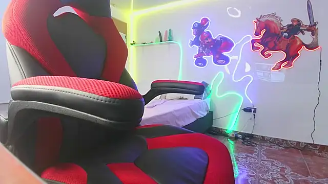 sweetie tsgirl  online show from 12, 1, 2025