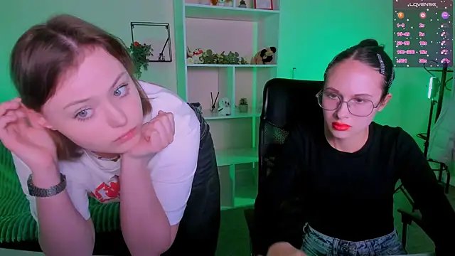 nikole kitt online show from 5, 10, 2025