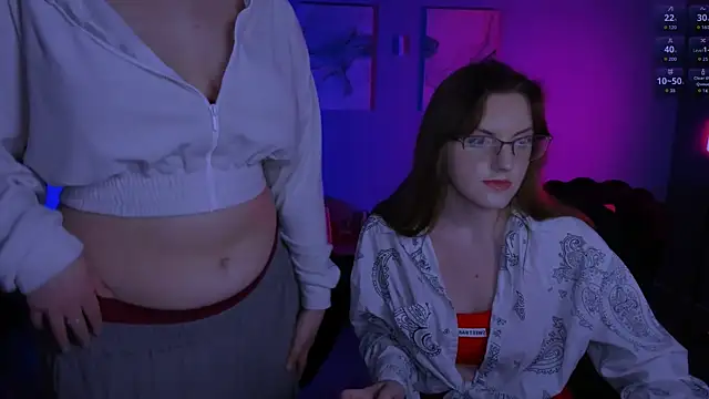 nikole kitt online show from 18, 4, 2026