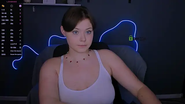 nikole kitt online show from 25, 9, 2025