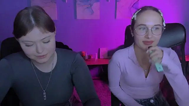 Snapshot of nikole_kitt chatting on 25, 2, 2026 nikole kitt online show from 25, 2, 2026