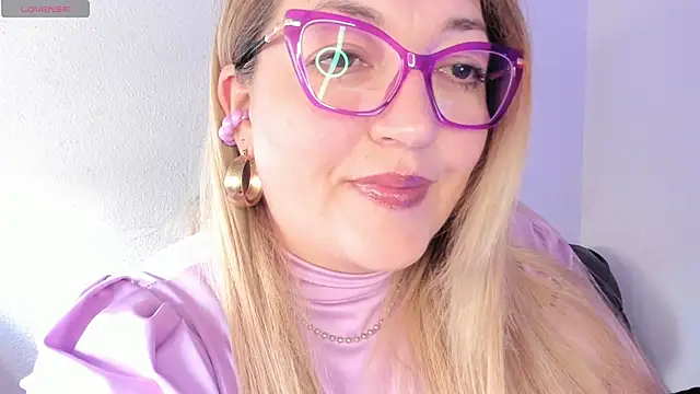 Naty Mature  online show from 5, 5, 2026