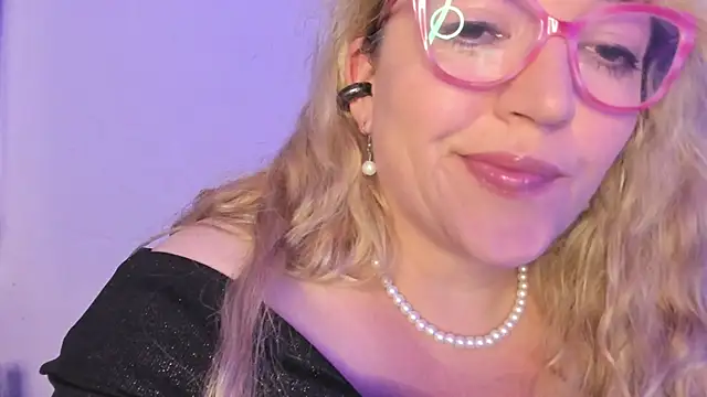 Naty Mature  online show from 24, 10, 2025