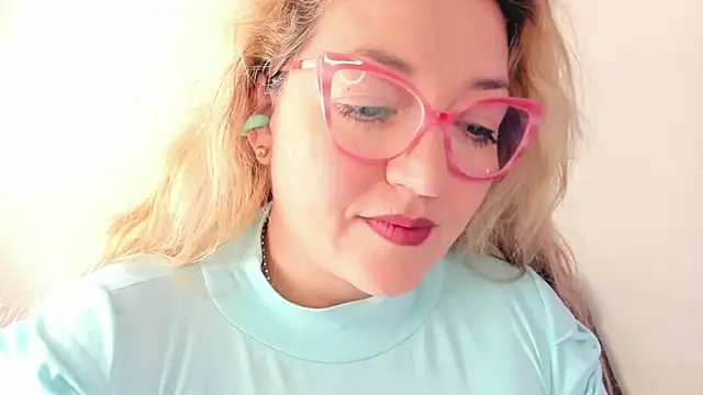 Naty Mature  online show from 2, 12, 2025