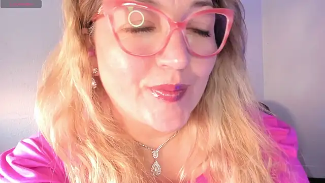 Naty Mature  online show from 6, 4, 2026