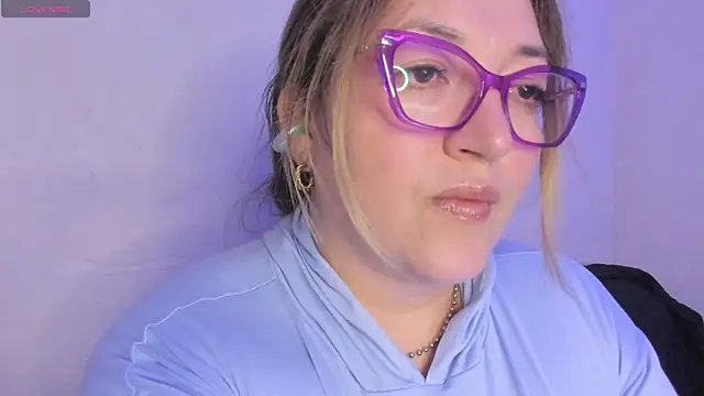 Naty Mature  online show from 17, 5, 2026