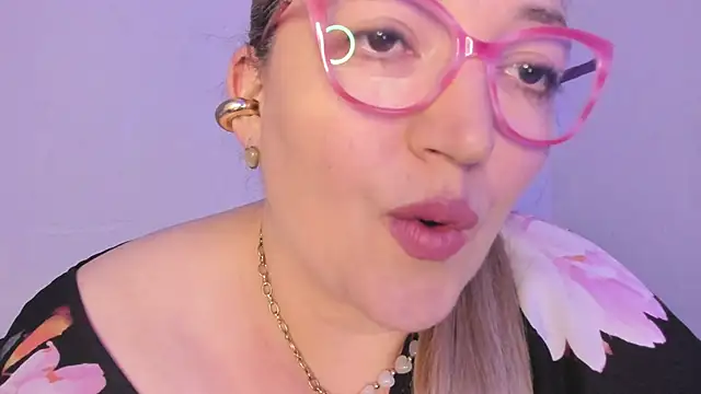 Naty Mature  online show from 5, 11, 2025