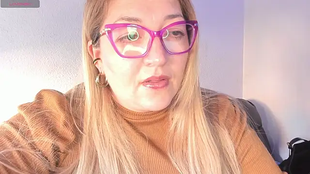 Naty Mature  online show from 6, 5, 2026