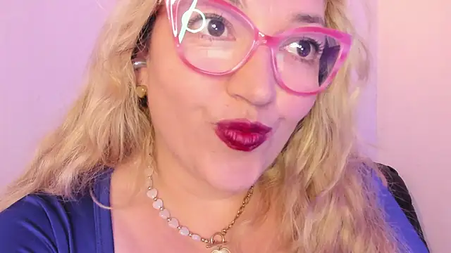 Naty Mature  online show from 27, 10, 2025