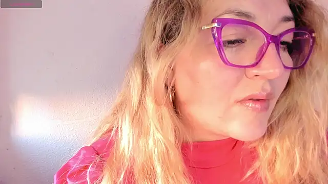 Naty Mature  online show from 8, 5, 2026