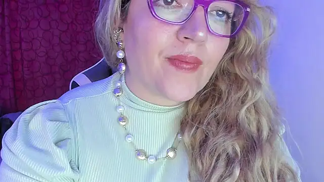 Naty Mature  online show from 16, 9, 2025