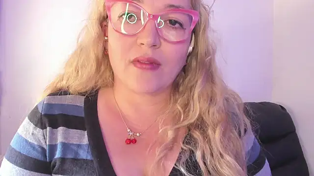 Naty Mature  online show from 23, 10, 2025