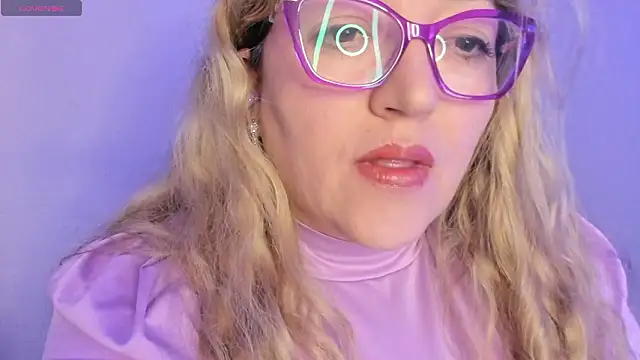 Naty Mature  online show from 9, 3, 2026