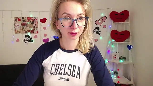 Snapshot of VasilisaSii chatting on 22, 2, 2025 VasilisaSii online show from 22, 2, 2025