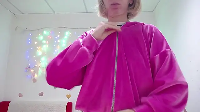 Snapshot of VasilisaSii chatting on 22, 9, 2025 VasilisaSii online show from 22, 9, 2025