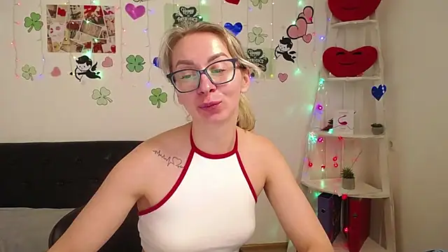 Snapshot of VasilisaSii chatting on 17, 3, 2025 VasilisaSii online show from 17, 3, 2025