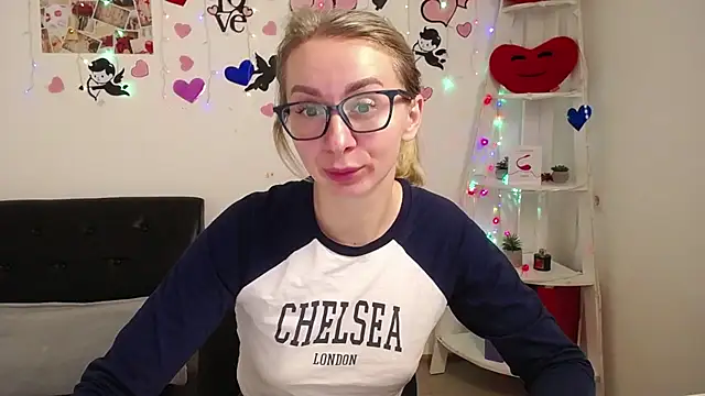 Snapshot of VasilisaSii chatting on 1, 3, 2025 VasilisaSii online show from 1, 3, 2025