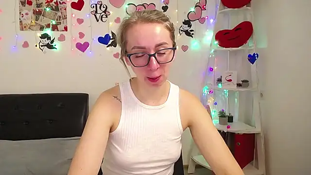 Snapshot of VasilisaSii chatting on 10, 3, 2025 VasilisaSii online show from 10, 3, 2025