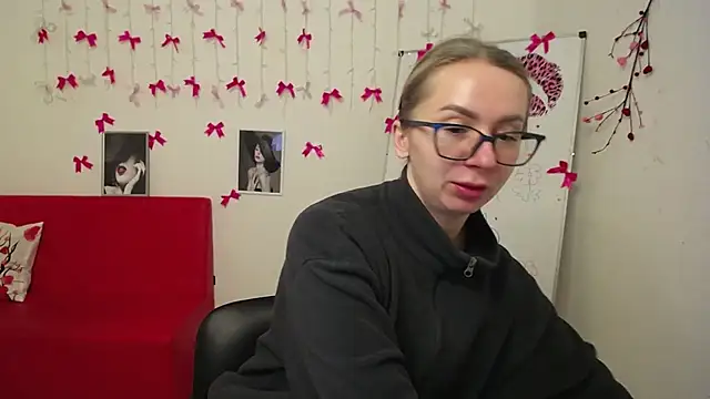 Snapshot of VasilisaSii chatting on 3, 3, 2026 VasilisaSii online show from 3, 3, 2026