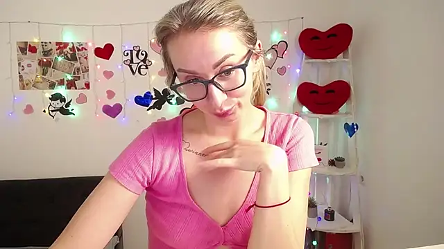 Snapshot of VasilisaSii chatting on 1, 3, 2025 VasilisaSii online show from 1, 3, 2025