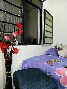 kymmgolden online show from 4, 3, 2025