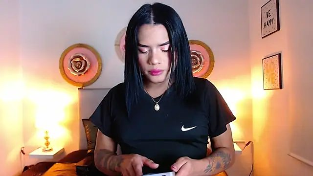 zoe hecate sexx online show from 2, 7, 2026
