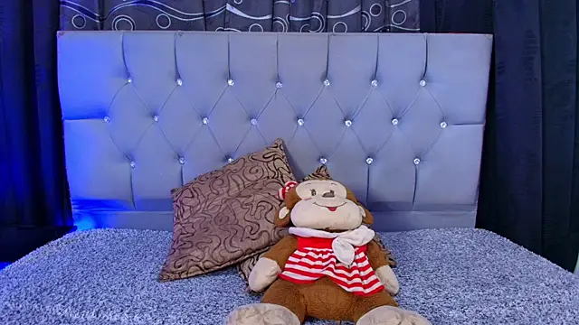 Snapshot of meggan_77 chatting on 14, 10, 2025 meggan 77 online show from 14, 10, 2025