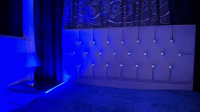 Snapshot of meggan_77 chatting on 11, 10, 2025 meggan 77 online show from 11, 10, 2025