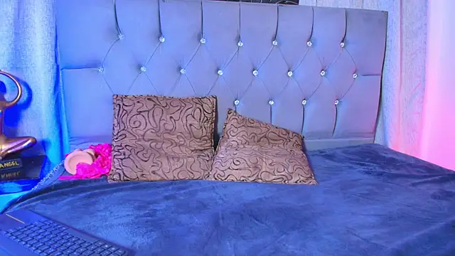 Snapshot of meggan_77 chatting on 30, 11, 2025 meggan 77 online show from 30, 11, 2025