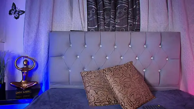 Snapshot of meggan_77 chatting on 28, 11, 2025 meggan 77 online show from 28, 11, 2025