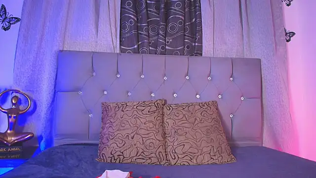 Snapshot of meggan_77 chatting on 4, 12, 2025 meggan 77 online show from 4, 12, 2025