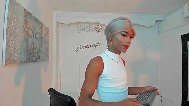 Keila Mendoza online show from 28, 6, 2026