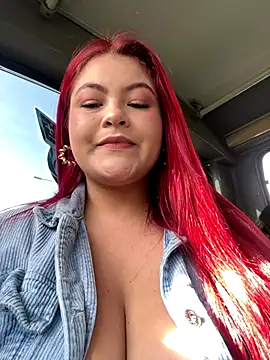 lia moon77 online show from 10, 11, 2025