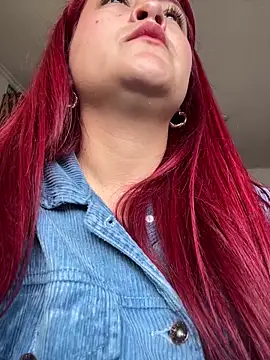 lia moon77 online show from 28, 2, 2025