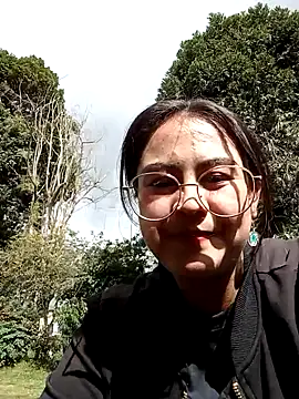 lara moon25 online show from 28, 1, 2025