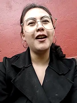 lara moon25 online show from 14, 3, 2025