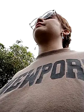 lara moon25 online show from 3, 10, 2025