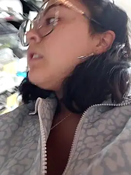 lara moon25 online show from 31, 10, 2025