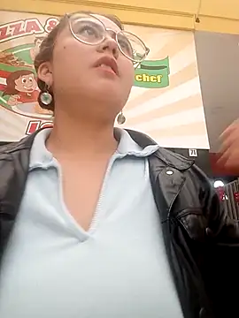 lara moon25 online show from 26, 9, 2025