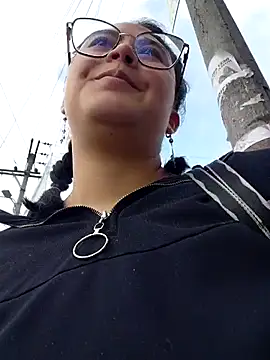 lara moon25 online show from 18, 12, 2025