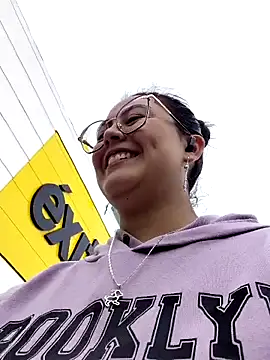 lara moon25 online show from 29, 10, 2025