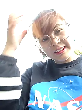 lara moon25 online show from 10, 9, 2025